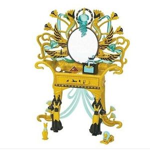 DONATING SOON- Monster High Cleo de Nile's Vanity